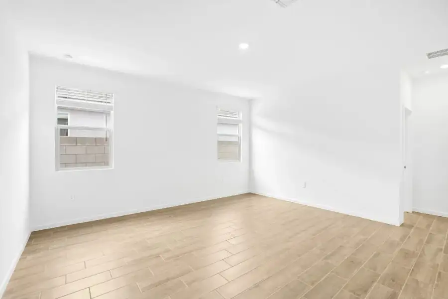 Representative images and renderings are for illustrative purposes. Actual structural options and design finishes of home may vary. Representative images and renderings are for illustrative purposes. Actual structural options and design finishes of home may vary.