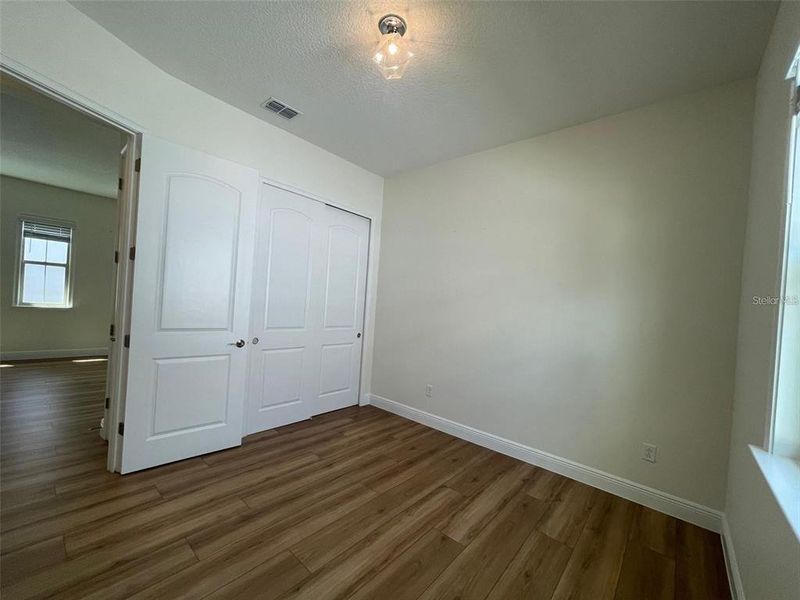 Spacious, unfurnished interior of a new home in , Orlando (Image 17).