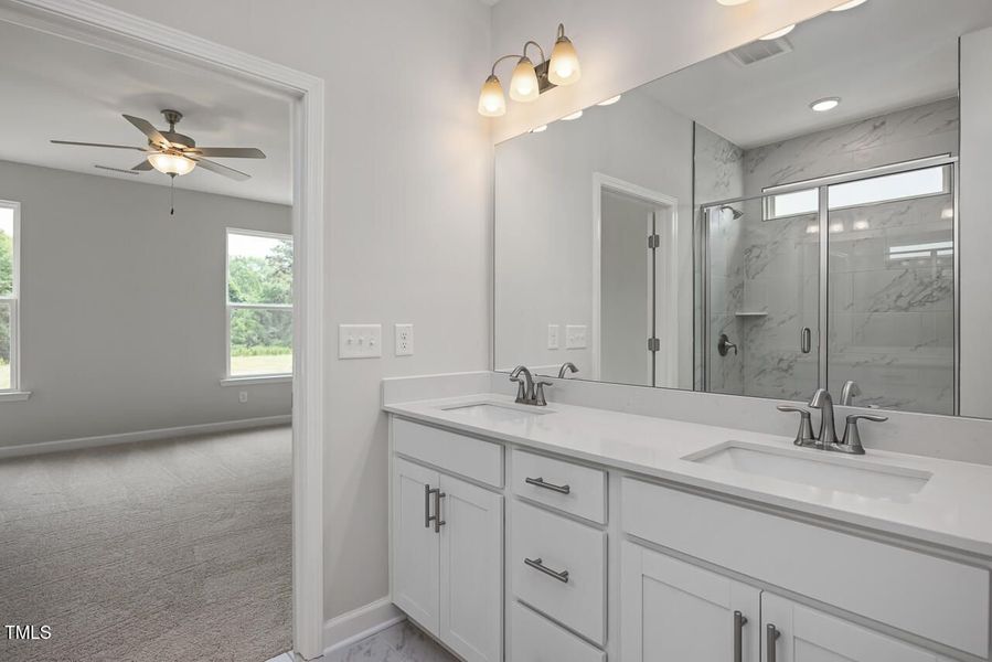 Furnished interior view inside a new home in Tobacco Road, Angier (Image 110). Furnished interior view inside a new home in Tobacco Road, Angier (Image 110).