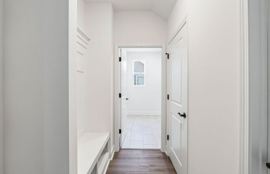 Spacious, unfurnished interior of a new home in Del Webb Southern Harmony, Murfreesboro (Image 47).