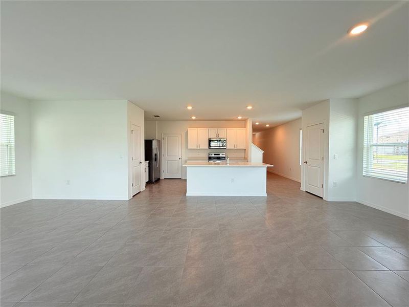 Spacious, unfurnished interior of a new home in Mirada, San Antonio (Image 11). Spacious, unfurnished interior of a new home in Mirada, San Antonio (Image 11).