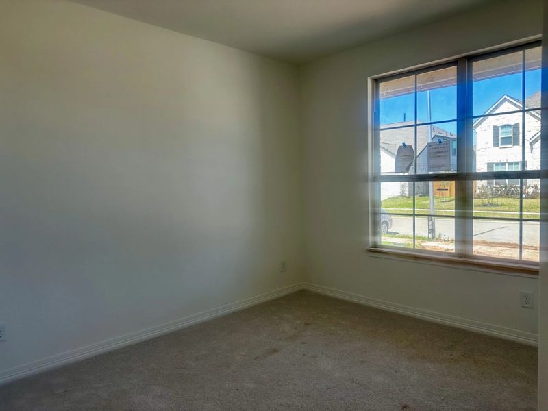 Image 33 of a home in Sunterra.