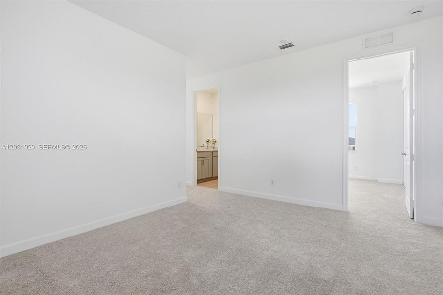 Spacious, unfurnished interior of a new home in Arden, Loxahatchee (Image 34).