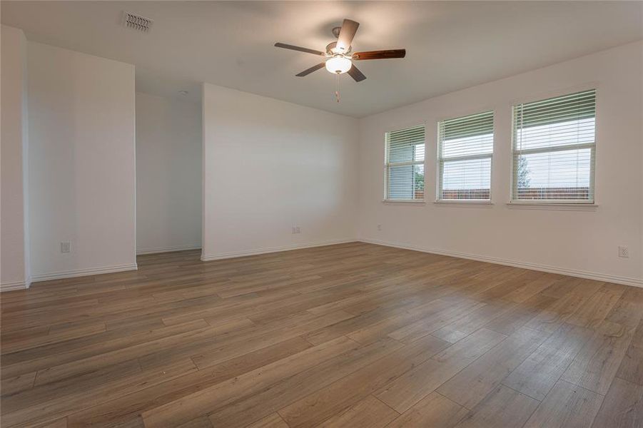 Spacious, unfurnished interior of a new home in , McKinney (Image 24).