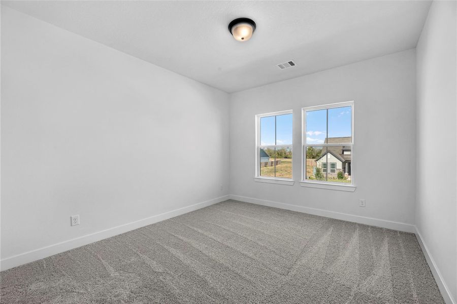 Spacious, unfurnished interior of a new home in Fulshear Lakes - 60', Fulshear (Image 16).