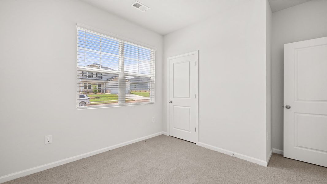 Spacious, unfurnished interior of a new home in Highland Hills, Graniteville (Image 22).