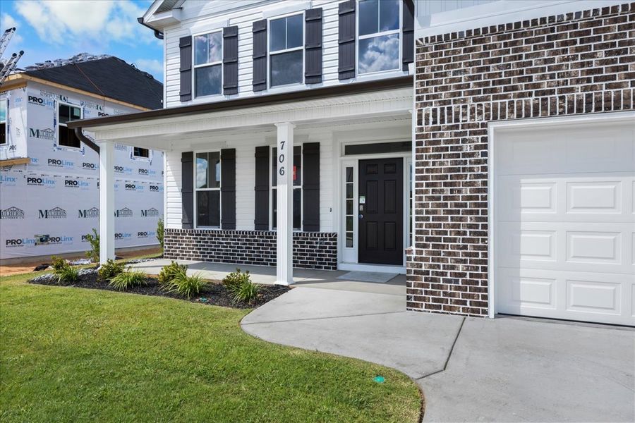 Exterior details and patio area of a home in Windsor, North Augusta (Image 3).