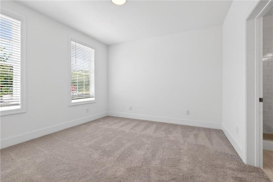 Spacious, unfurnished interior of a new home in Waterhaven, Cumming (Image 19).