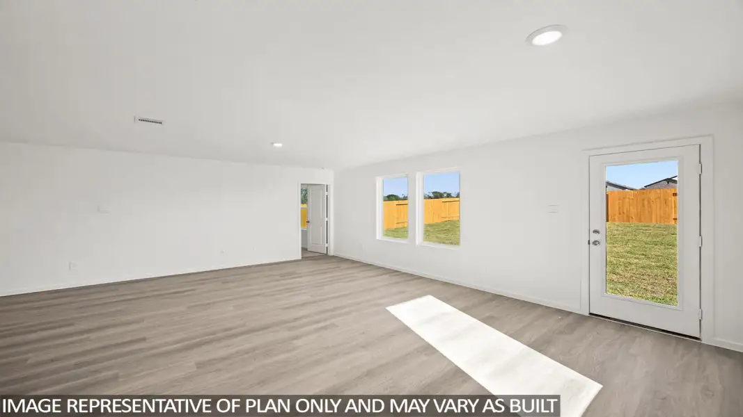 Spacious, unfurnished interior of a new home in Mill Creek, Magnolia (Image 13).