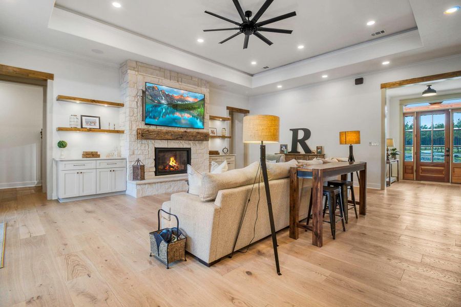 Furnished interior view inside a new home in , Onalaska (Image 13).