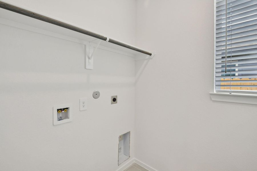 Spacious, unfurnished interior of a new home in Sanford Farms - Traditional Series, Waller (Image 34).