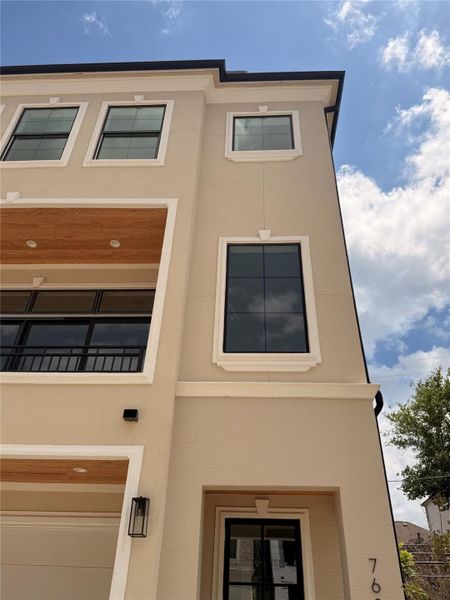 Image 16 of a home in .