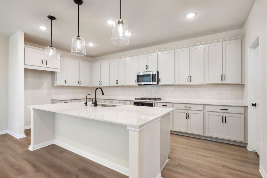 Representative images and renderings are for illustrative purposes. Actual structural options and design finishes of home may vary.