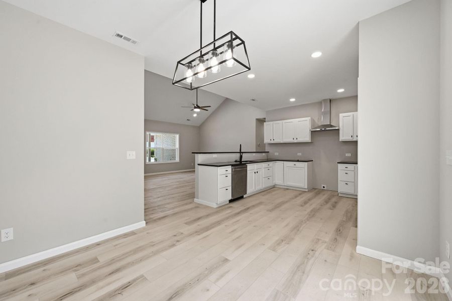 Image 34 of a home in .