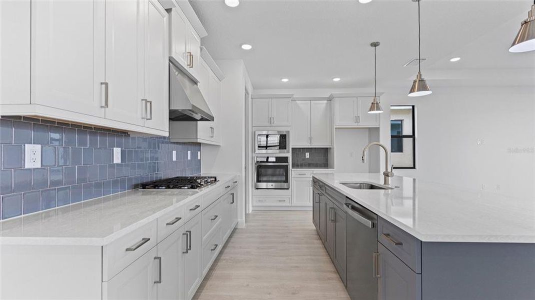 Furnished interior view inside a new home in Cresswind Lakewood Ranch, Lakewood Ranch (Image 8).