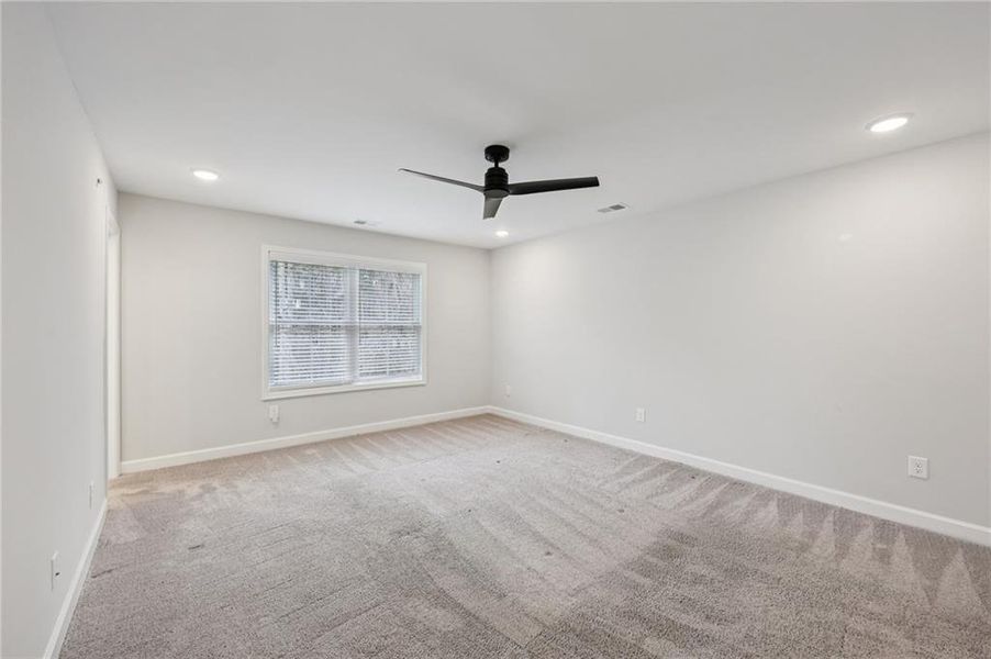 Spacious, unfurnished interior of a new home in , Marietta (Image 21).