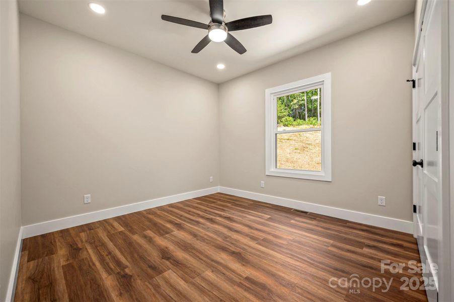 Spacious, unfurnished interior of a new home in , Flat Rock (Image 28).