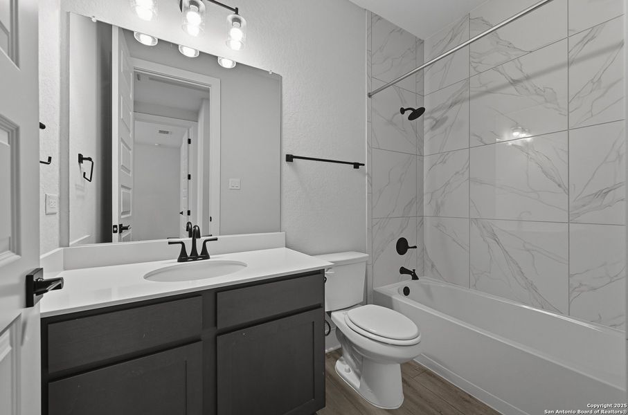 Image 29 of a home in The Reserve at Potranco Oaks.