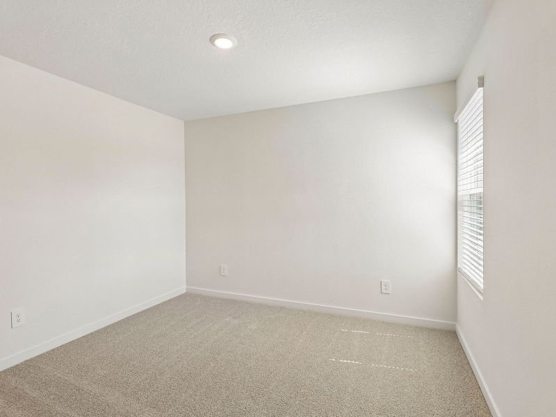 Spacious, unfurnished interior of a new home in Parkside at Shearwater, St. Augustine (Image 9).