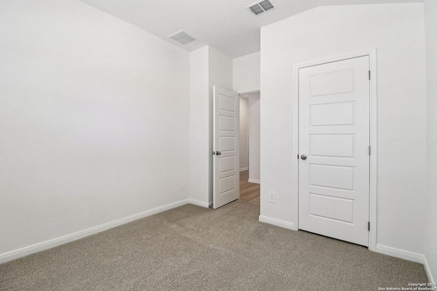 Spacious, unfurnished interior of a new home in Royal Crest, San Antonio (Image 18). Spacious, unfurnished interior of a new home in Royal Crest, San Antonio (Image 18).