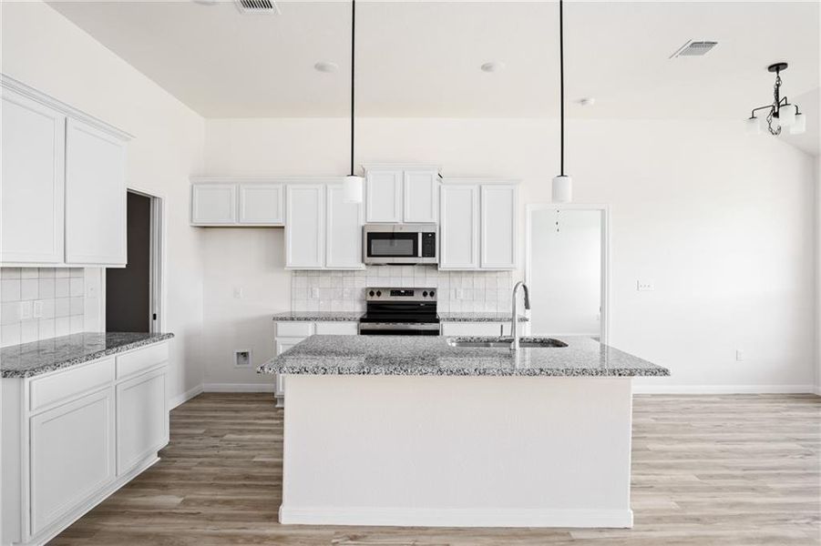 Furnished interior view inside a new home in , Temple (Image 9).