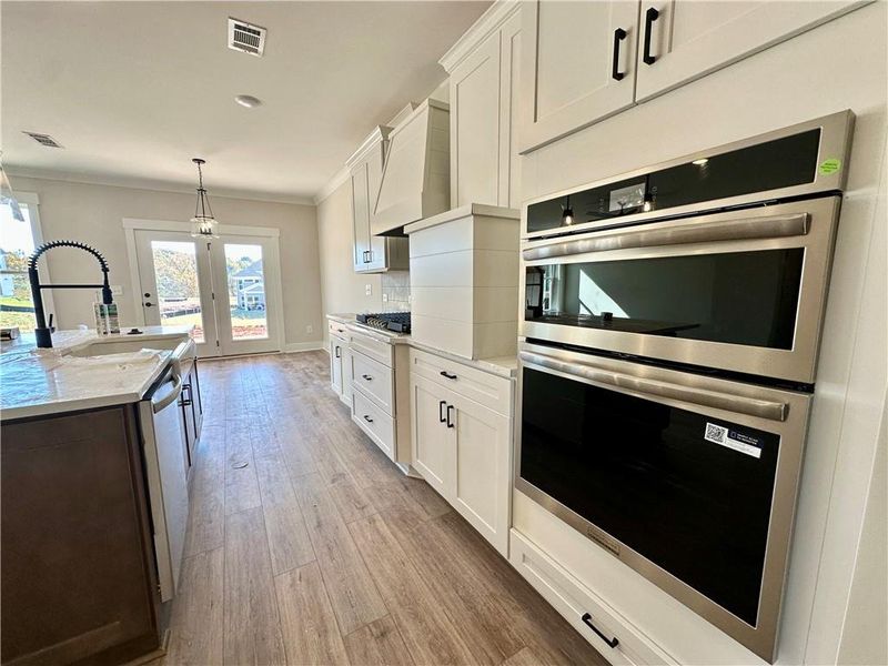 Furnished interior view inside a new home in Twin Lakes, Hoschton (Image 18).