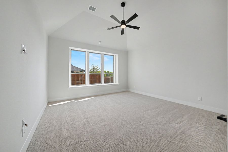 Spacious, unfurnished interior of a new home in Hillside Village, Celina (Image 27).