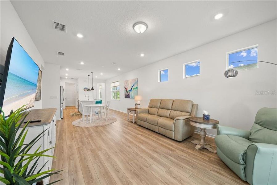 Furnished interior view inside a new home in Del Webb BayView, Parrish (Image 38). Furnished interior view inside a new home in Del Webb BayView, Parrish (Image 38).