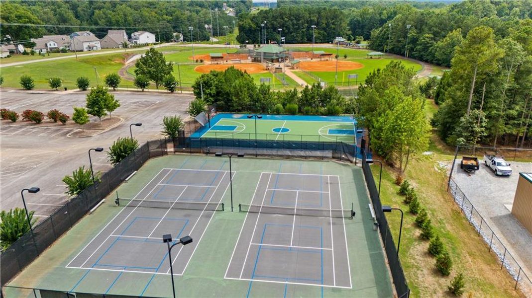 Community amenities in Aberdeen, Hoschton (Image 17).