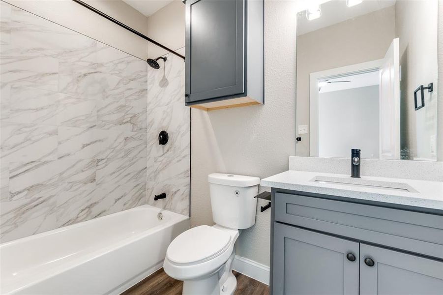 Furnished interior view inside a new home in , Dallas (Image 10). Furnished interior view inside a new home in , Dallas (Image 10).