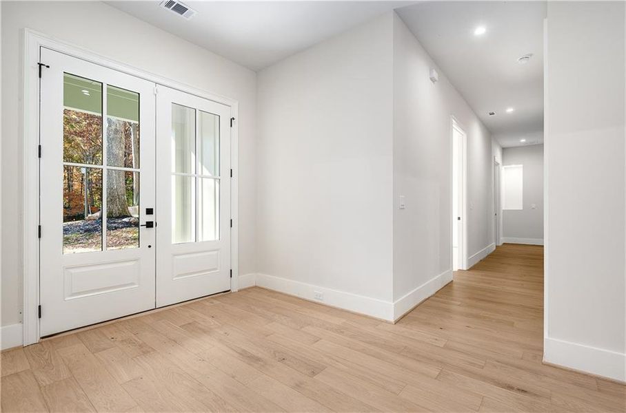 Spacious, unfurnished interior of a new home in , Tucker (Image 25).