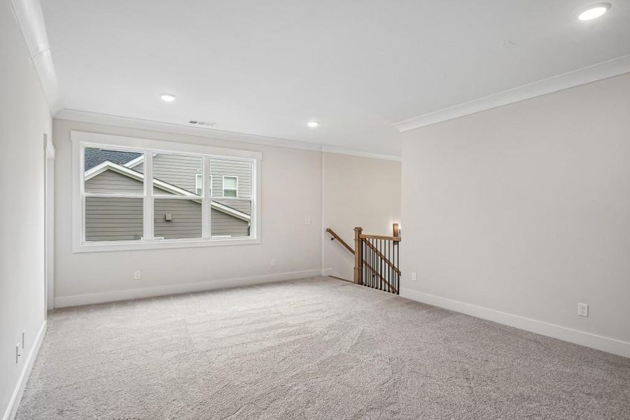 Spacious, unfurnished interior of a new home in Arden on Lanier, Cumming (Image 32).