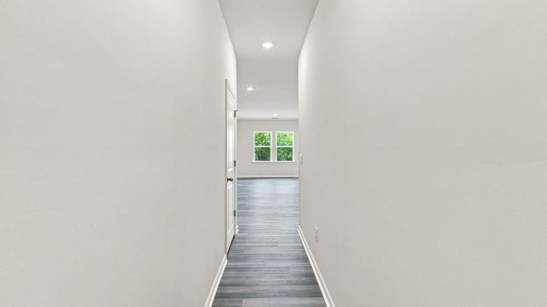 Spacious, unfurnished interior of a new home in Baxter Village, Boiling Springs (Image 16).