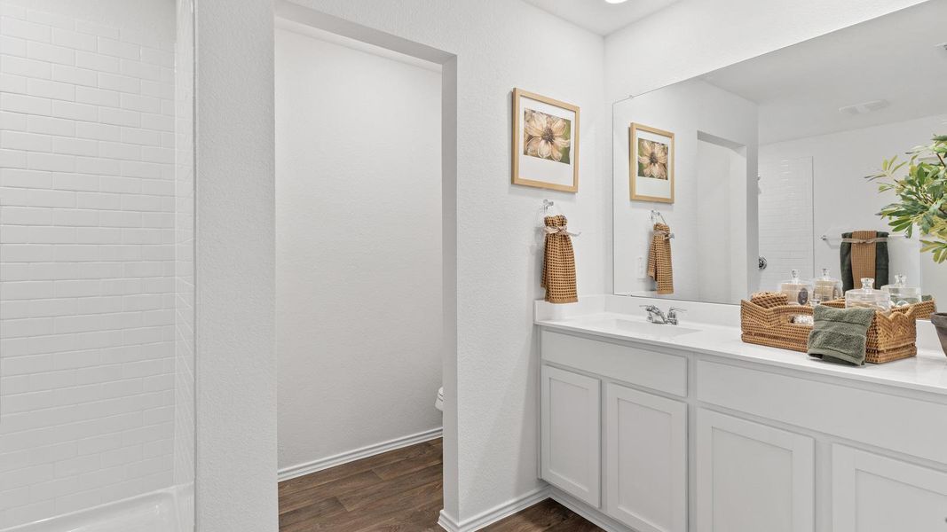 Furnished interior view inside a new home in Wayside, Uhland (Image 10).