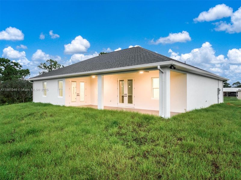 Front exterior of a new home in , Sebring, FL, highlighting curb appeal (Image 23).