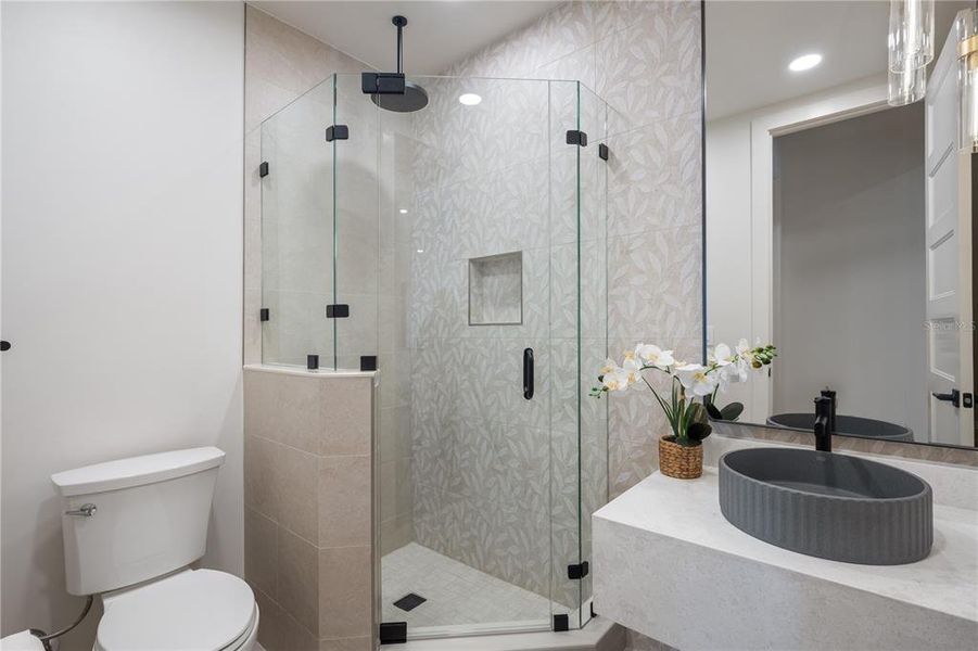 Furnished interior view inside a new home in , Winter Park (Image 43).