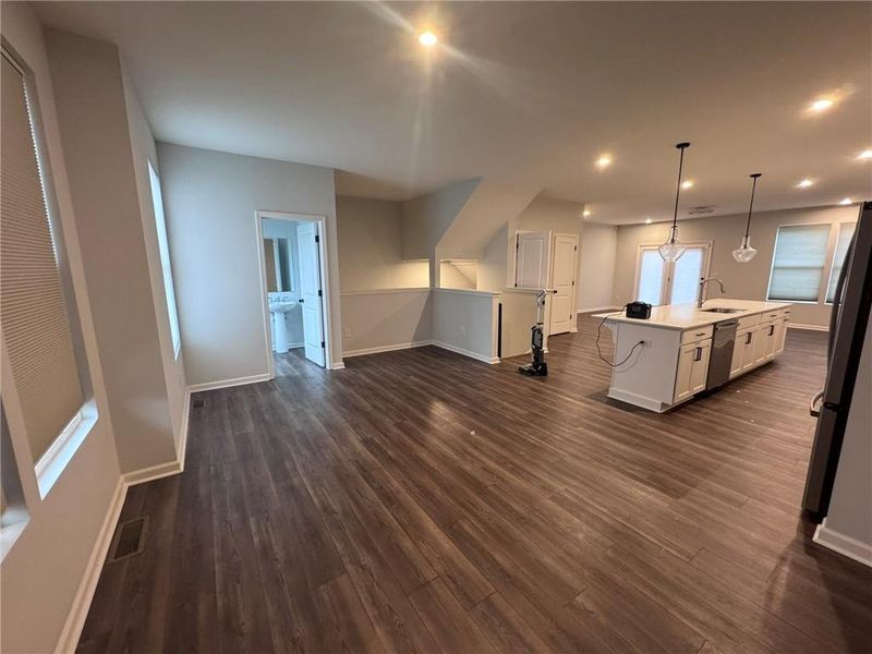 Spacious, unfurnished interior of a new home in , Atlanta (Image 49).