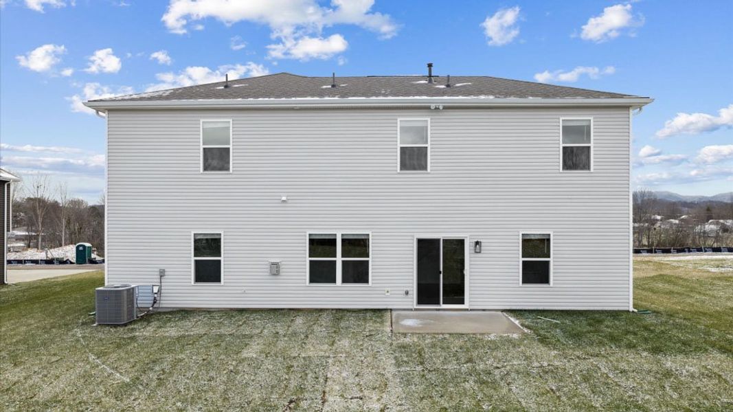 Representative exterior details of a home built from the Fairview by D.R. Horton in Keebler Meadows, Johnson City (Image 4).