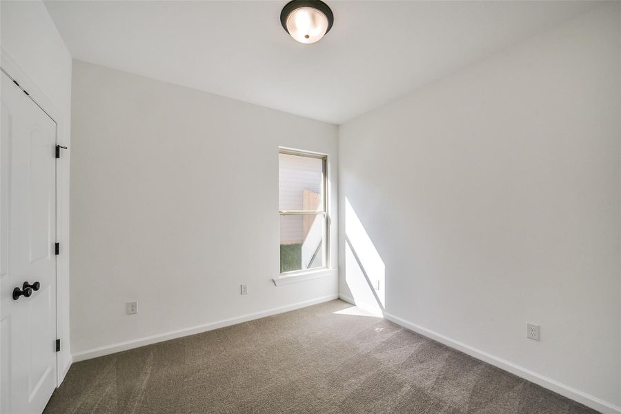 Spacious, unfurnished interior of a new home in Mostyn Springs, Magnolia (Image 28).