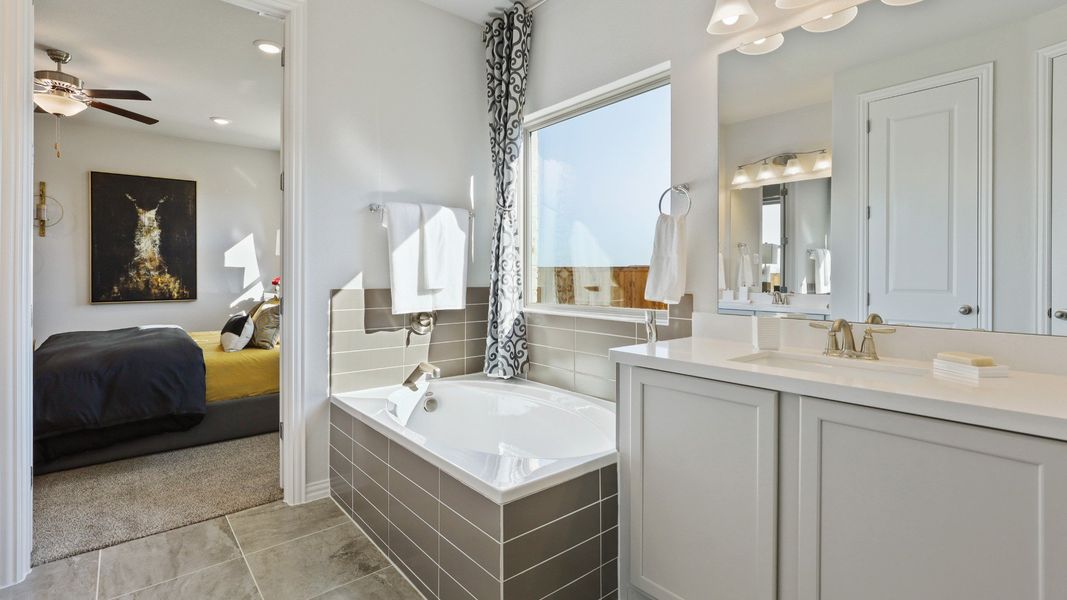 Representative furnished interior of a home built from the Hickory by DRB Homes in Brookewater, Rosenberg (Image 9).