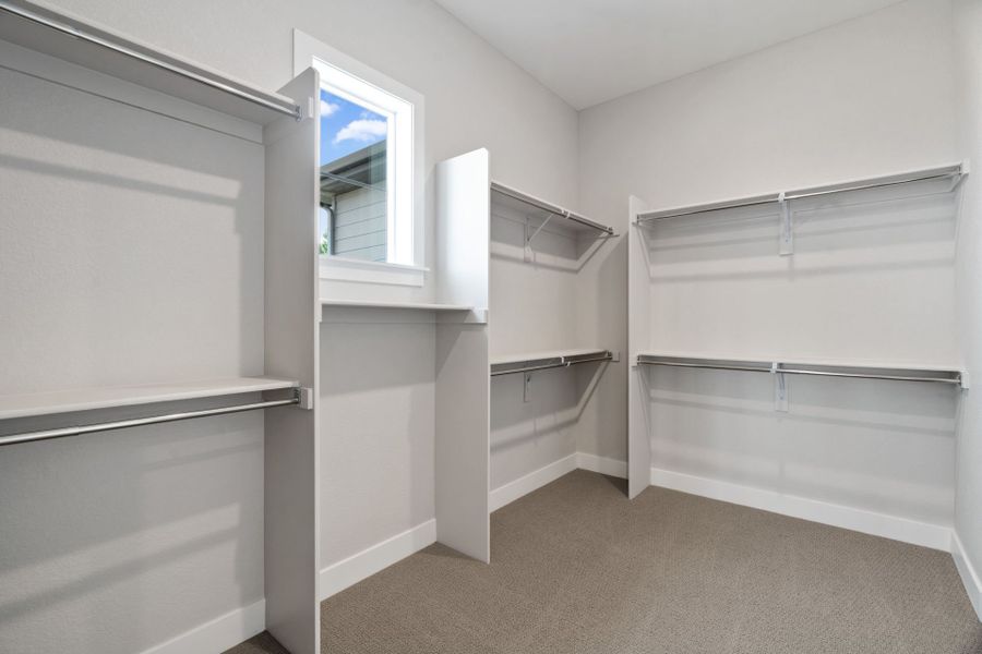Spacious, unfurnished interior of a new home in Hilltop at Inspiration, Aurora (Image 17).