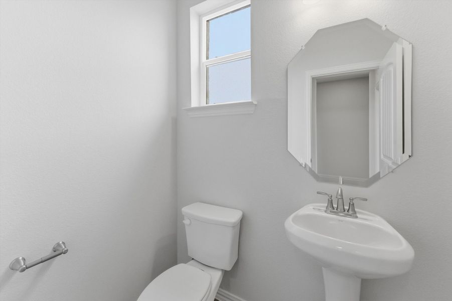 Furnished interior view inside a new home in Waterford Park, Weatherford (Image 7).