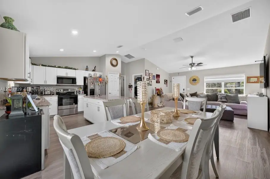 Furnished interior view inside a new home in , Citrus Springs (Image 7).