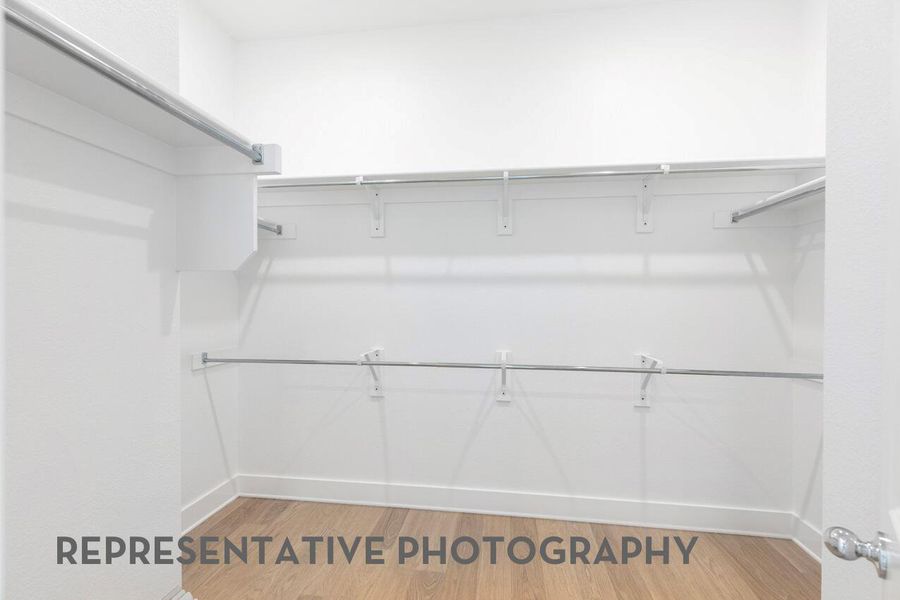 Spacious, unfurnished interior of a new home in Wolf Ranch, Georgetown (Image 21).