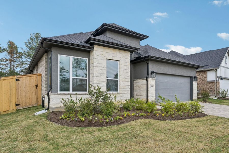Front exterior of a new home in Kresston, Montgomery, TX, highlighting curb appeal (Image 2). Front exterior of a new home in Kresston, Montgomery, TX, highlighting curb appeal (Image 2).