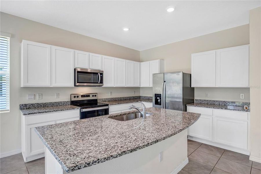 Furnished interior view inside a new home in , Wesley Chapel (Image 15).