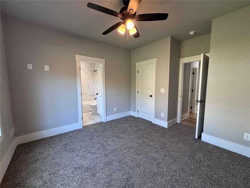 Spacious, unfurnished interior of a new home in , Jefferson (Image 36).