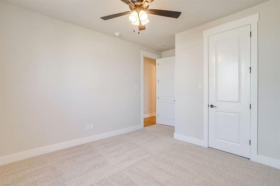Spacious, unfurnished interior of a new home in , Waxahachie (Image 30). Spacious, unfurnished interior of a new home in , Waxahachie (Image 30).
