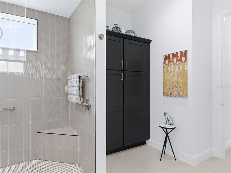 Furnished interior view inside a new home in , The Villages (Image 67). Furnished interior view inside a new home in , The Villages (Image 67).