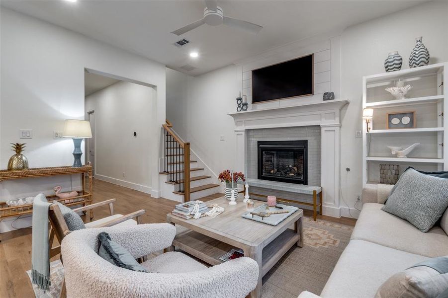 Furnished interior view inside a new home in , Dallas (Image 17).